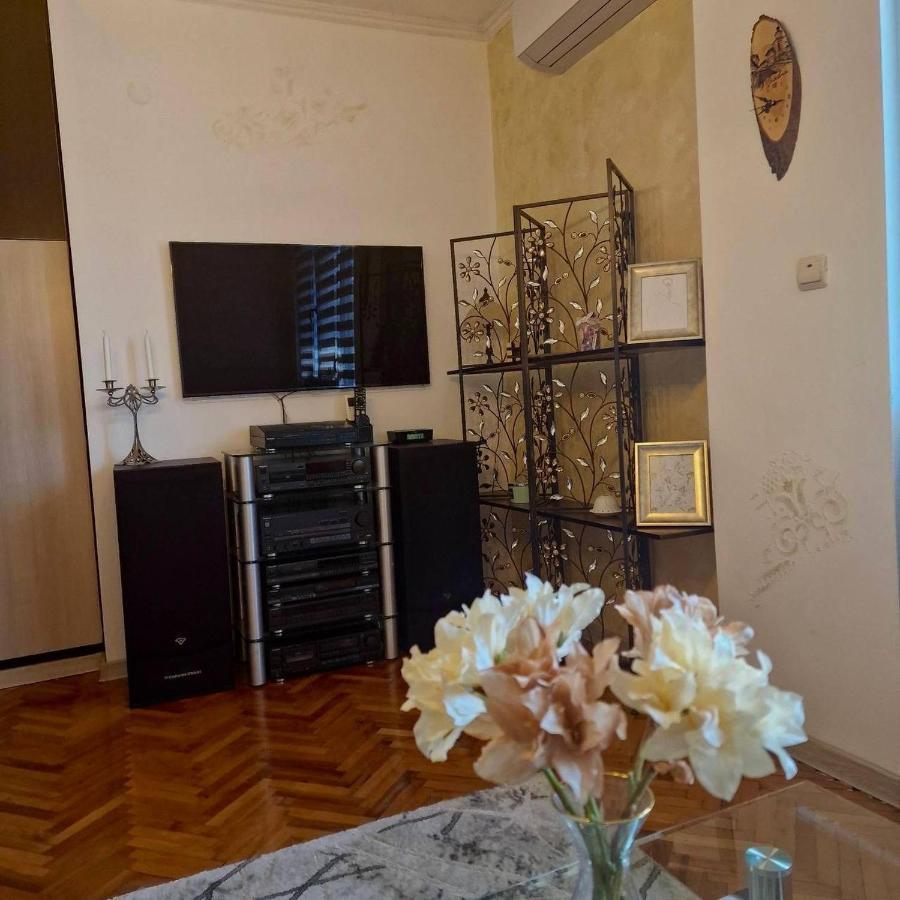 Z-Apartment In トリャブナ エクステリア 写真